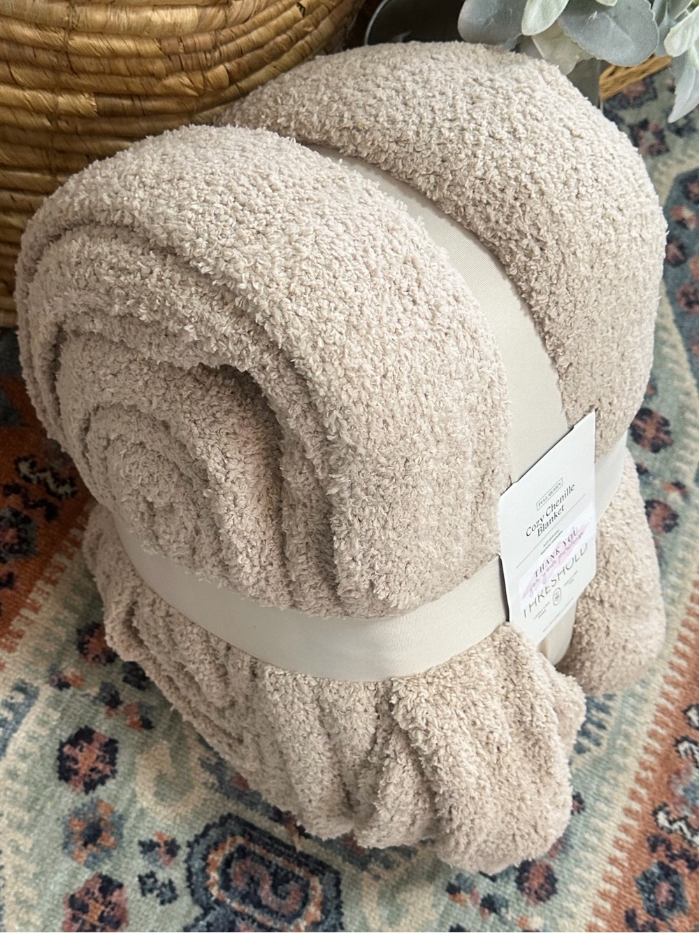 New Threshold Queen/Full Cozy Chenille Bedding Blanket 92x90 Rare Color
